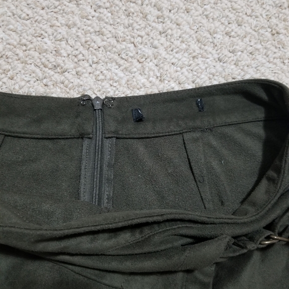 Fall Velvet Shorts - Picture 5 of 8